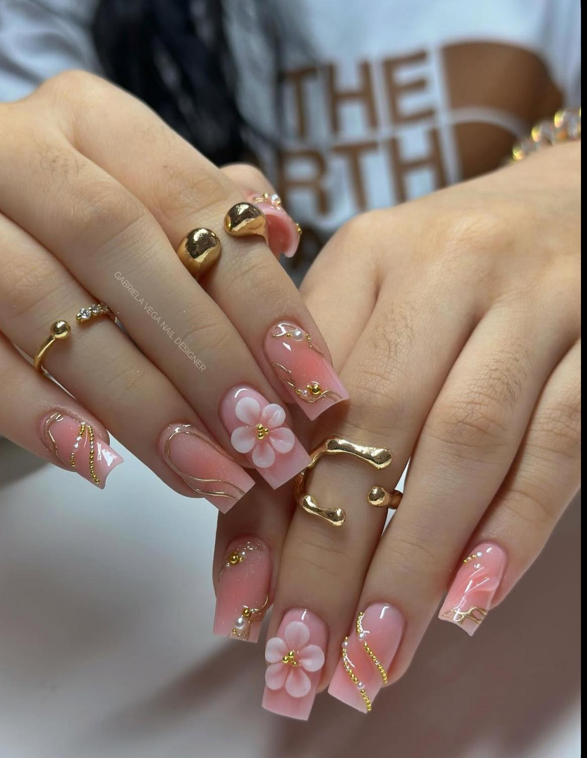 Manicure service D'Cache Salon Studio Georgia